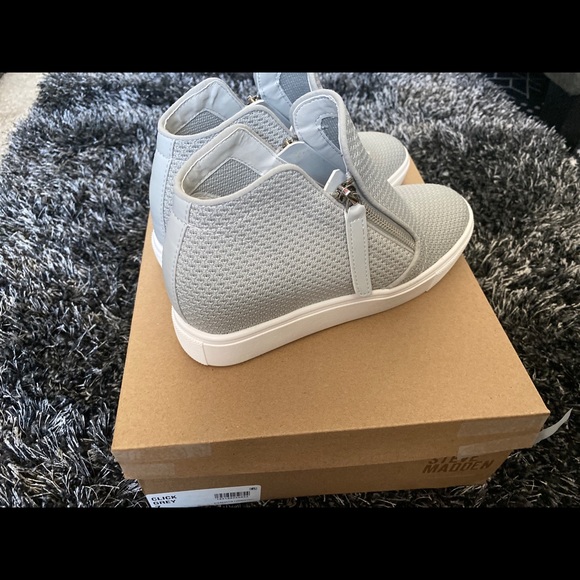 Steve Madden size 7 - Picture 2 of 2